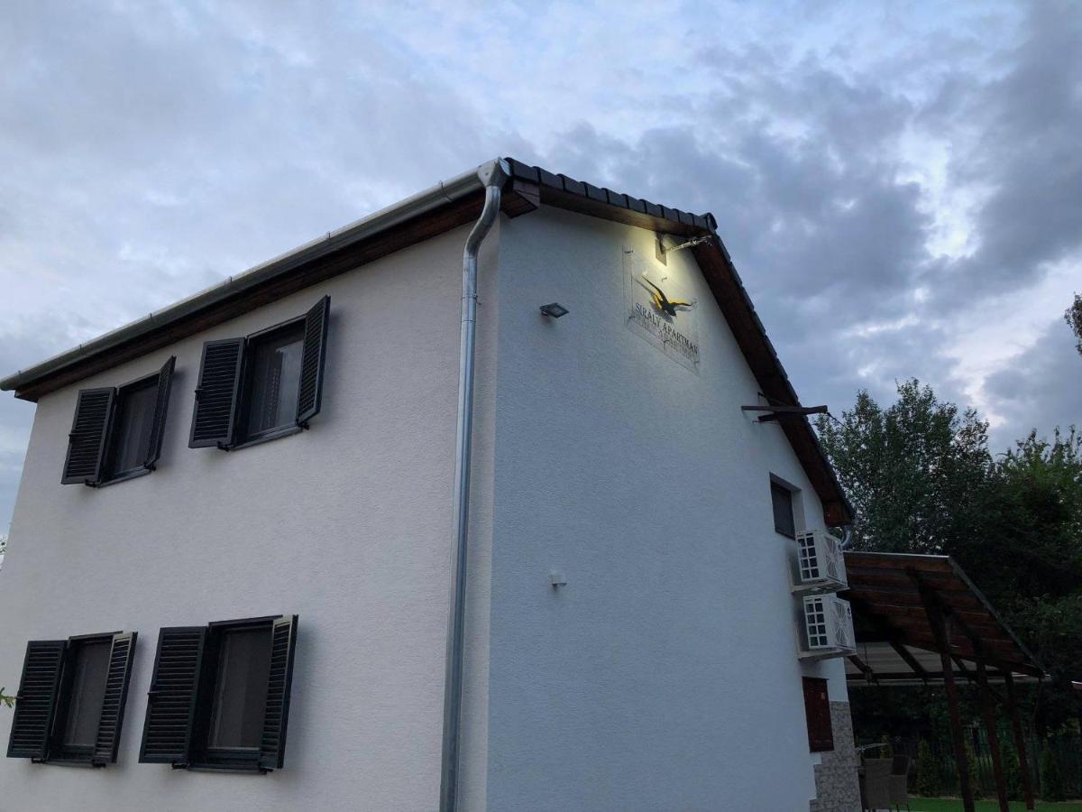 Siraly Apartman Hajdunanas Exterior photo